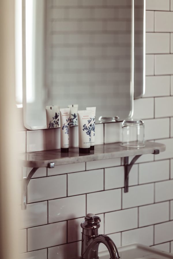 Hotel Panache - Bathroom